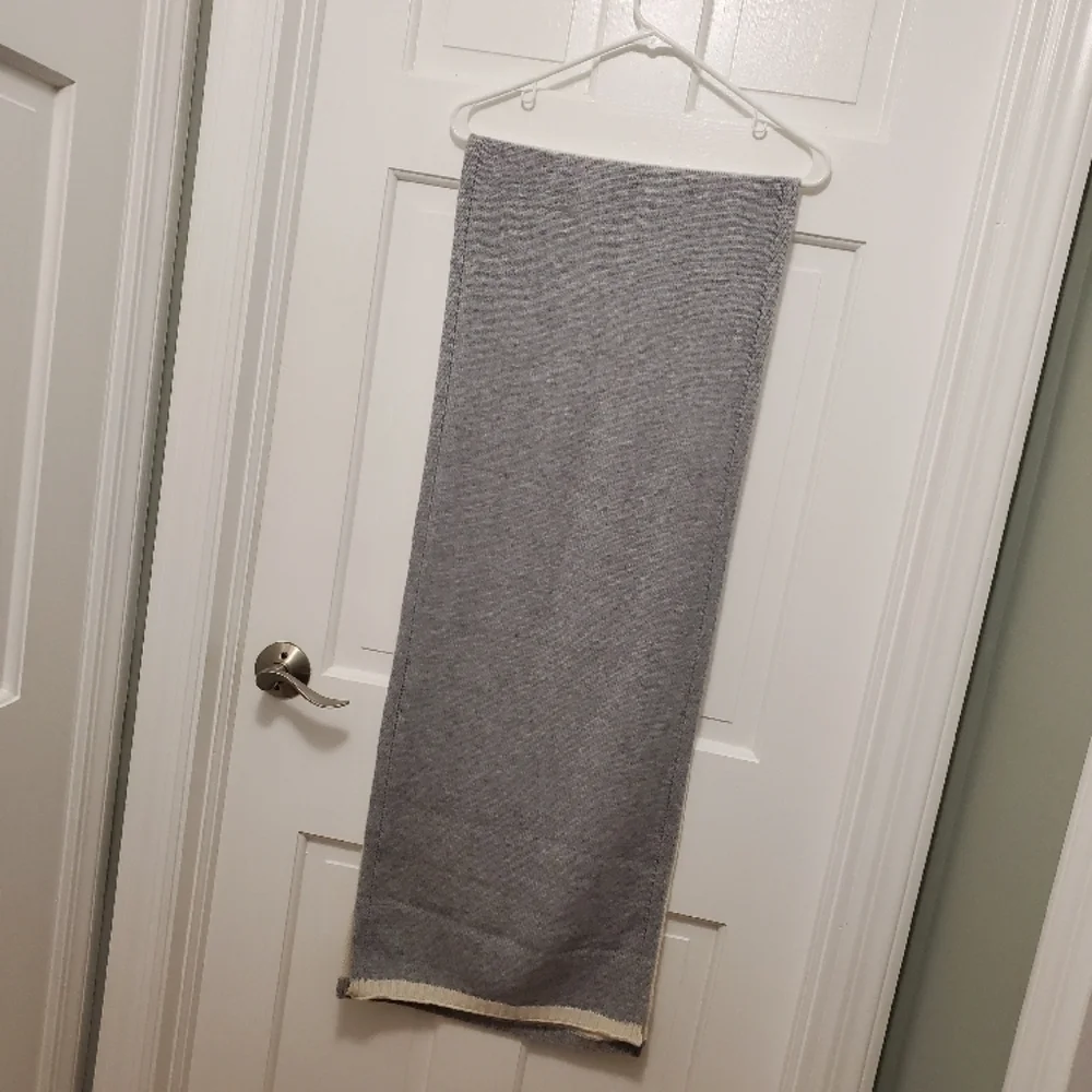 C Wonder Elegant Two-Tone Scarf in Gray and Cream extra long/wide, Classic